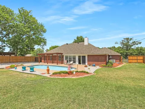 Exterior - 506 E 5th St, Prosper, TX 75078 photo 3 of 10