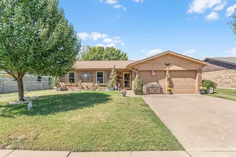 705 Croydon Dr, Everman, TX 76140