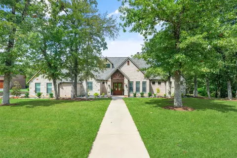 1041 Braewood Ct, Oak Point, TX 75068