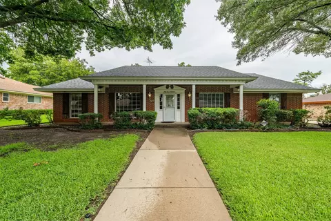 4300 Balboa Dr, Fort Worth, TX 76133
