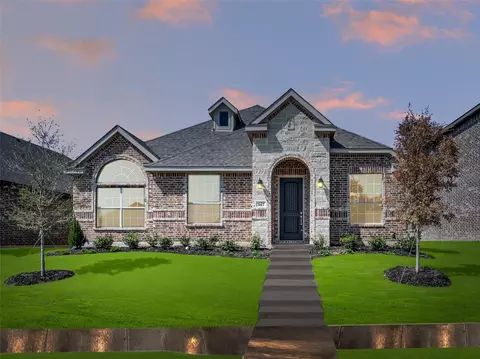 347 Freestall Dr, Midlothian, TX 76065