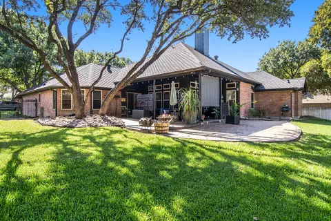 8521 Woodslane Dr, Fort Worth, TX 76179