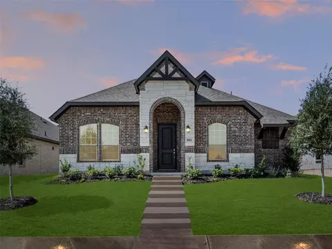 341 Pasture Dr, Midlothian, TX 76065