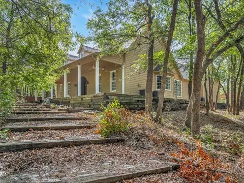 707 Mill Creek Rd, Pottsboro, TX 75076