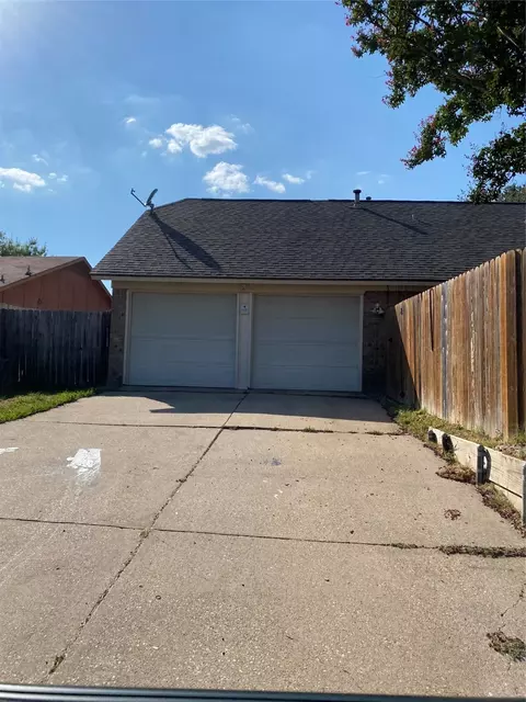2802 Emerald Dr, Mesquite, TX 75150 photo 26