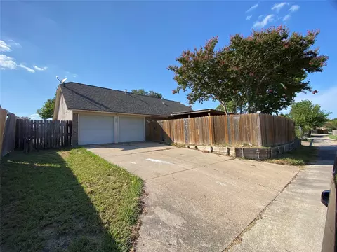 2802 Emerald Dr, Mesquite, TX 75150 photo 27
