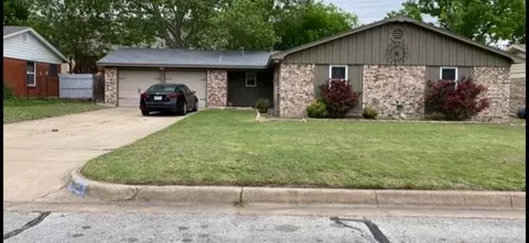 5605 Jane Anne St, Haltom City, TX 76117