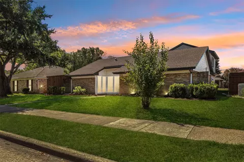 1806 Vassar Dr, Richardson, TX 75081