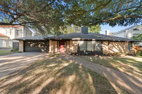 2445 Lofton Ter, Fort Worth, TX 76109