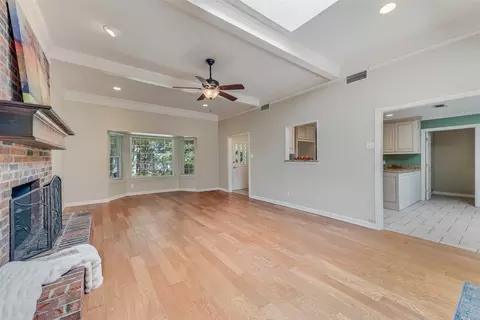 2811 Cresthaven Dr, Grapevine, TX 76051 photo 4