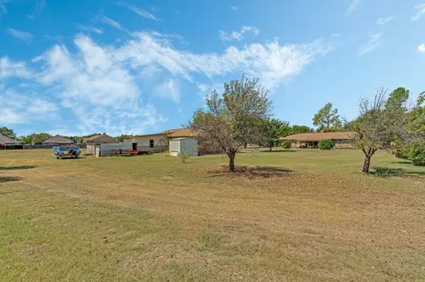500 E 6th St, Krum, TX 76249 photo 21