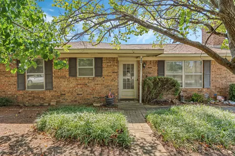 500 E 6th St, Krum, TX 76249 photo 6