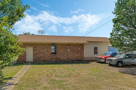 500 E 6th St, Krum, TX 76249 photo 24