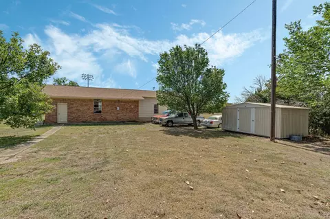 500 E 6th St, Krum, TX 76249 photo 23