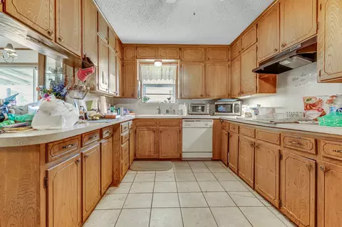 500 E 6th St, Krum, TX 76249 photo 12