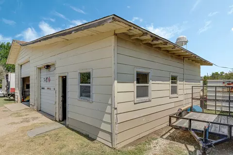 500 E 6th St, Krum, TX 76249 photo 26