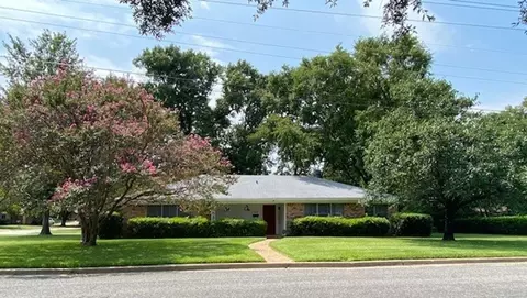 822 Bunny Rabbit Rd, Athens, TX 75751