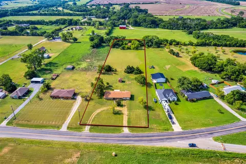 1102 E Fm 902, Howe, TX 75459