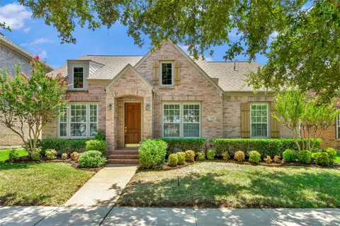 1826 Auburn Dr, Carrollton, TX 75007