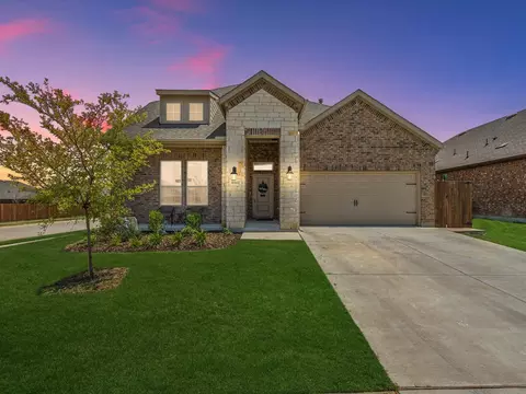 11112 Summer Rain Blvd, Aubrey, TX 76227