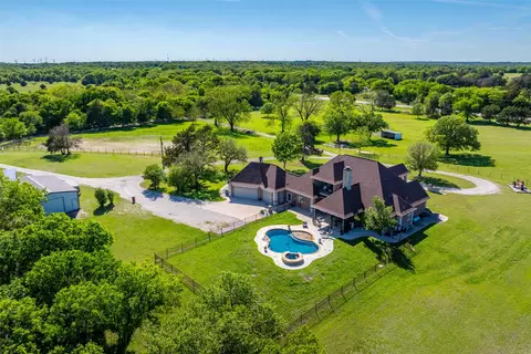 145 County Road 2327, Decatur, TX 76234