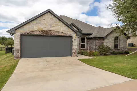 111 Creekside Dr, Glen Rose, TX 76043