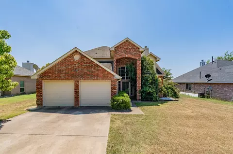 3206 Blue Jay Ln, Midlothian, TX 76065
