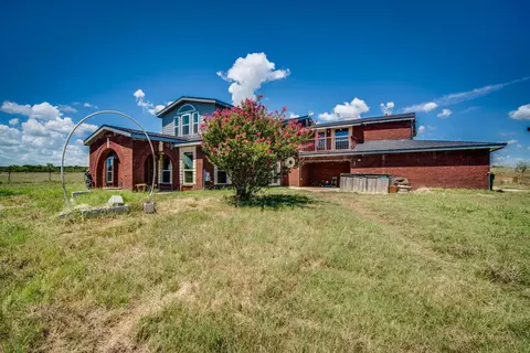4400 Saint Leger Dr, Cleburne, TX 76033