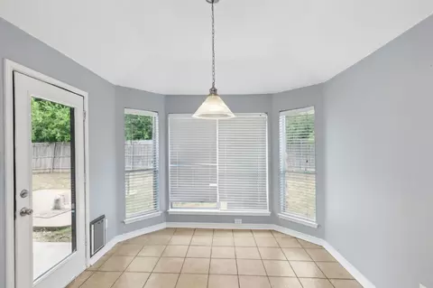 1506 Sabine Dr, Midlothian, TX 76065