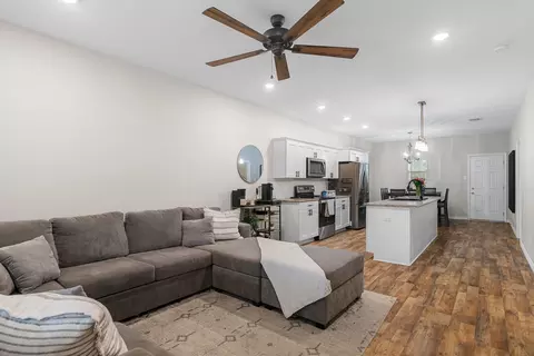 104 Katy St, Cleburne, TX 76031 photo 6
