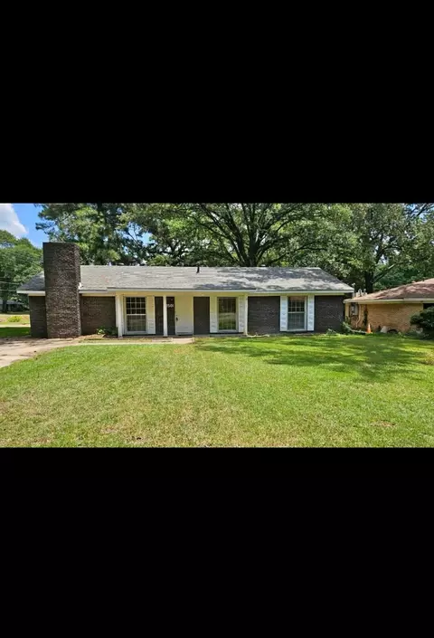 9501 Overlook Dr, Shreveport, LA 71118