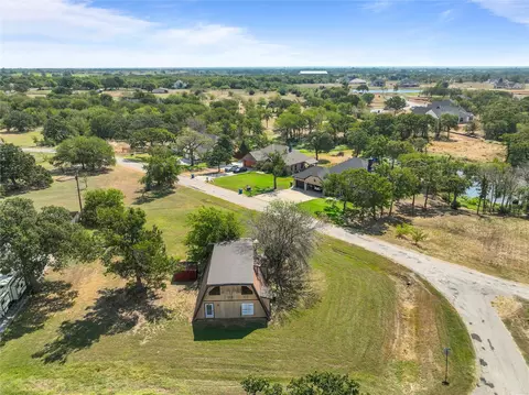 500 Saddle Trl, Oak Point, TX 75068