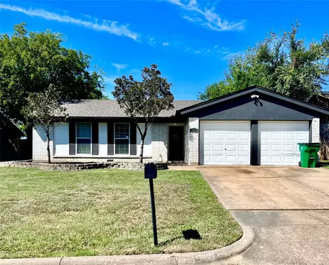 5721 Denise Dr, Haltom City, TX 76148