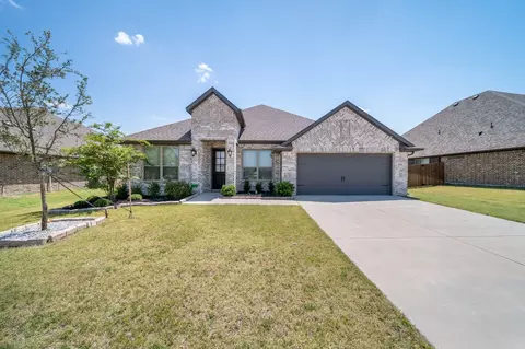 254 Hedgewood Dr, Waxahachie, TX 75165