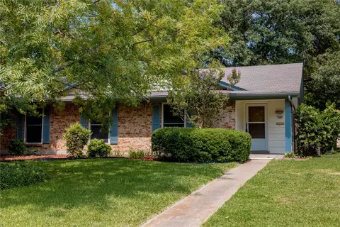 341 Brookview Dr, Garland, TX 75043