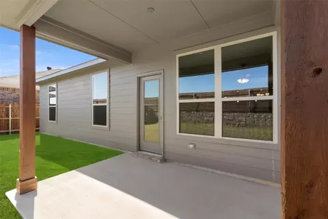 Other - 418 Comanche Dr, Cleburne, TX 76033 photo 4 of 5