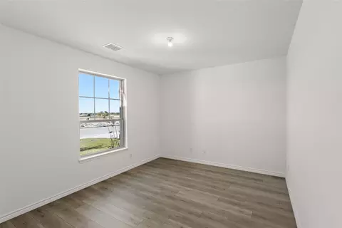 Bedroom - 418 Comanche Dr, Cleburne, TX 76033 photo 1 of 5