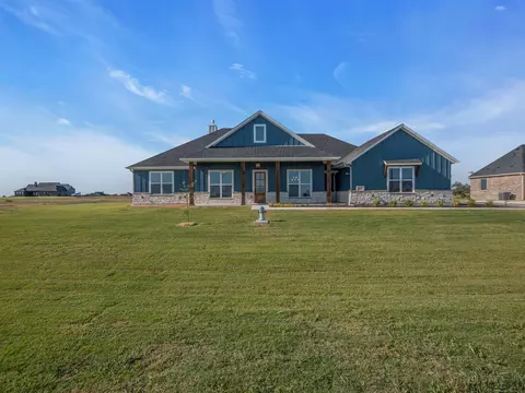 611 N Armstrong Rd, Venus, TX 76084