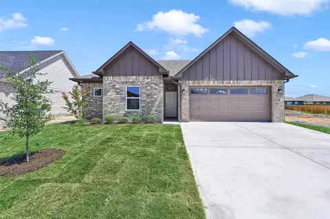 1815 Boxwood Dr, Sherman, TX 75092