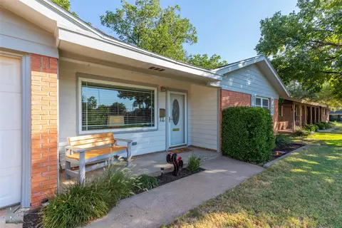 1429 Sunnyvale St, Sweetwater, TX 79556