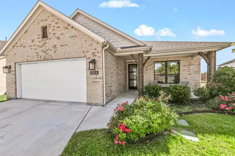 5104 Gaucho Trl, Fort Worth, TX 76126