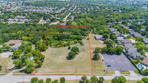 2120 W Sublett Rd, Arlington, TX 76017