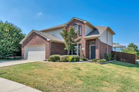 2737 Silver Hill Dr, Fort Worth, TX 76131