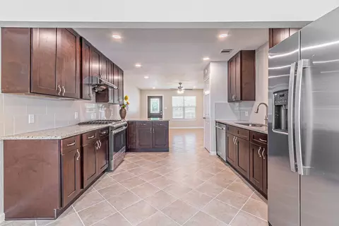 1217 E Se 2nd Ave, Mineral Wells, TX 76067