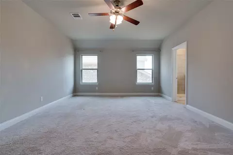 Bedroom - 305 Park Dr, Euless, TX 76040 photo 3 of 3