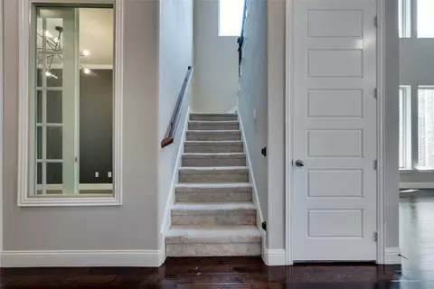 Entry Way - 305 Park Dr, Euless, TX 76040 photo 3 of 5