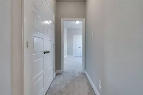 Entry Way - 305 Park Dr, Euless, TX 76040 photo 5 of 5