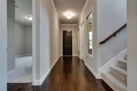 Entry Way - 305 Park Dr, Euless, TX 76040 photo 2 of 5