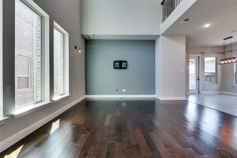 Living - 305 Park Dr, Euless, TX 76040 photo 3 of 4