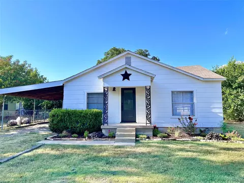 9104 Oels St, White Settlement, TX 76108